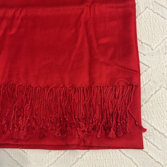 Brand New Red Pashmina Scarf - Picture 4 of 6